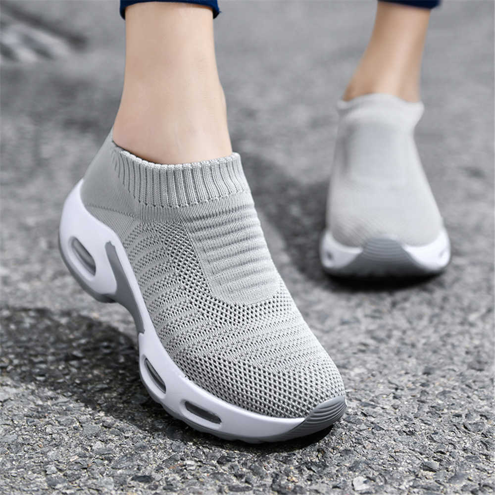 Height Up Slip-resistant Run T - Outdoor Sport Use Class ulasan dan harga